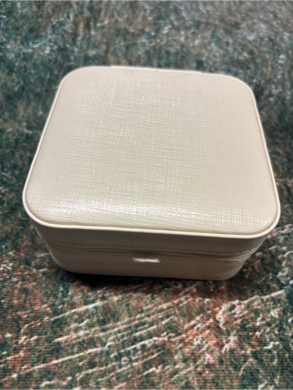 Compact Jewelry Case with Textured Pearly White Finish